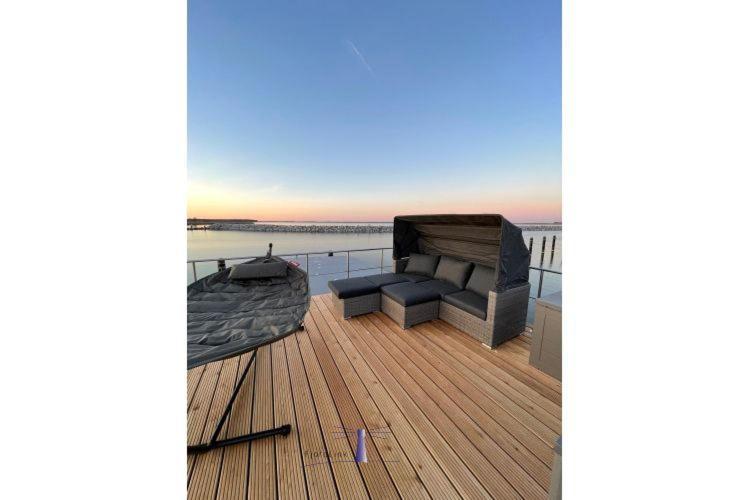 Hausboot Fjord Haven Mit Biosauna In Μπαρθ Εξωτερικό φωτογραφία