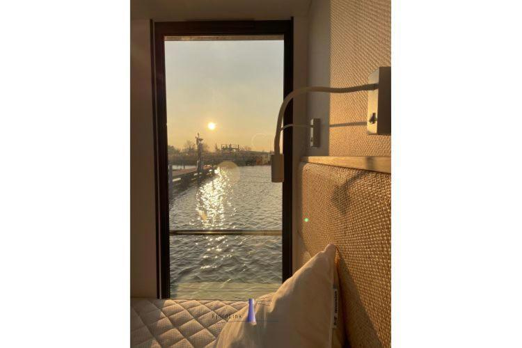 Hausboot Fjord Haven Mit Biosauna In Μπαρθ Εξωτερικό φωτογραφία